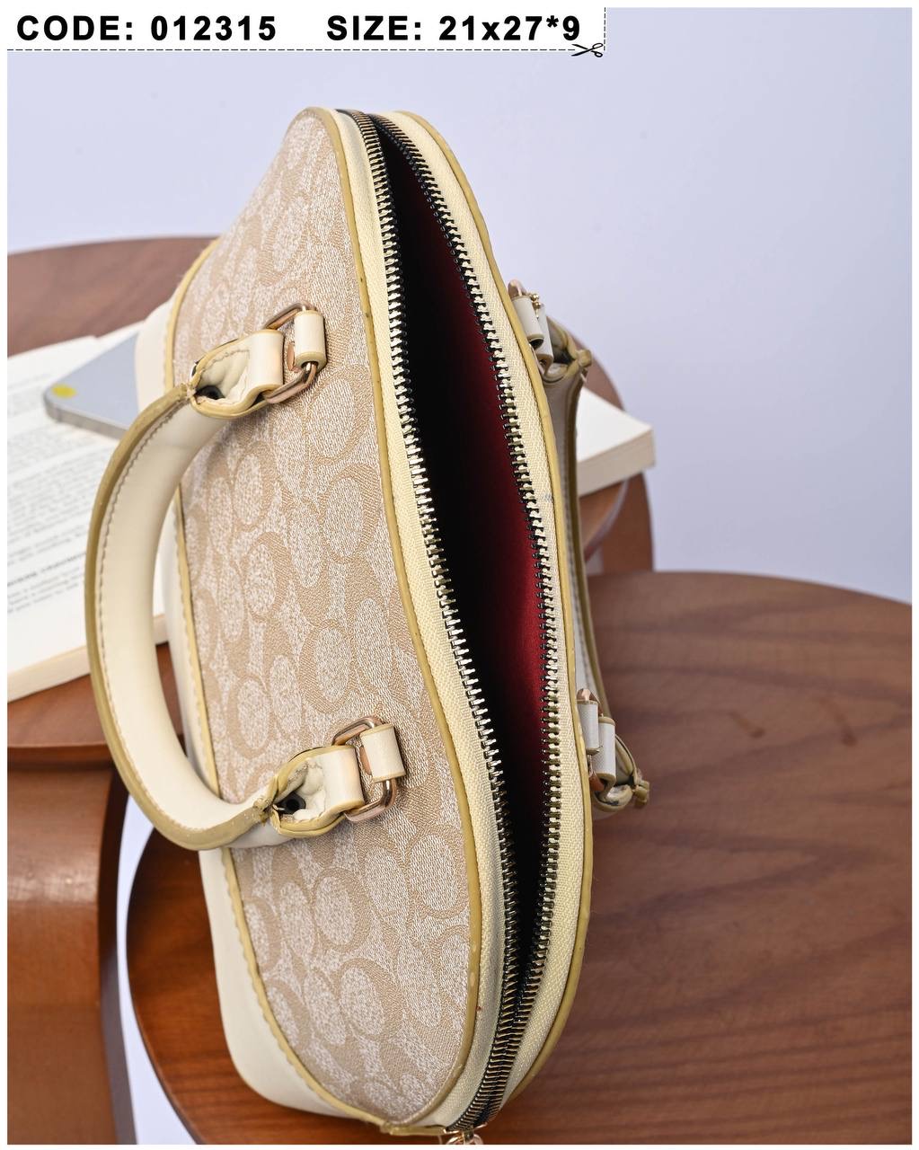 /public/uploads/photos/shares/Suzy bags/IMG_3237.jpeg